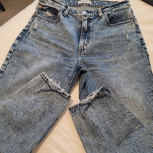 Abercrombie and Fitch mom jeans